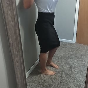 ⭐Black size medium pencil skirt